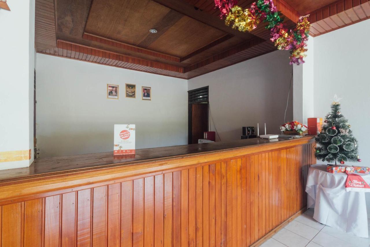 Oyo 1688 Collin Beach Hotel Ambon Εξωτερικό φωτογραφία