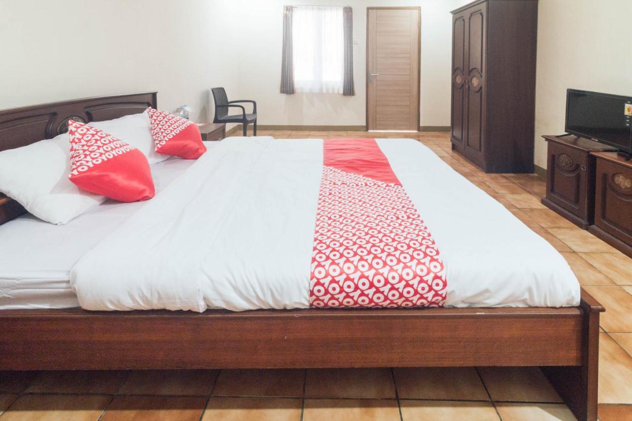 Oyo 1688 Collin Beach Hotel Ambon Εξωτερικό φωτογραφία
