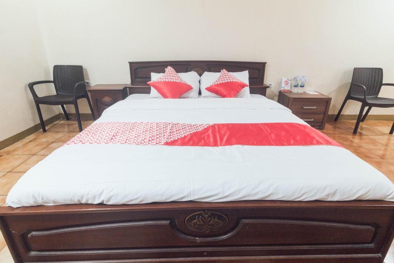Oyo 1688 Collin Beach Hotel Ambon Εξωτερικό φωτογραφία