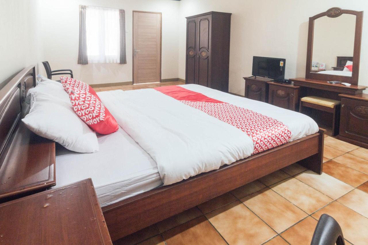 Oyo 1688 Collin Beach Hotel Ambon Εξωτερικό φωτογραφία